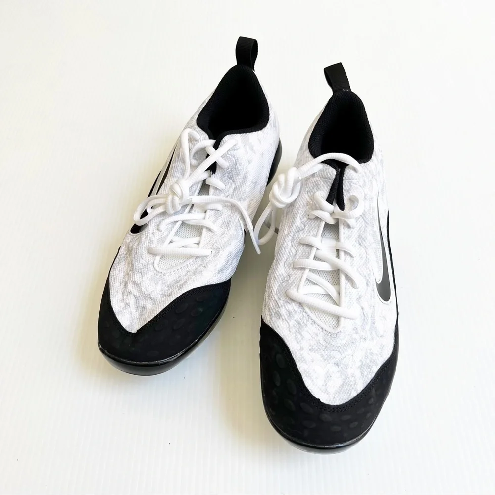 Nike- NEW Women’s Lunar Hyperdiamond 2 Pro Size 10